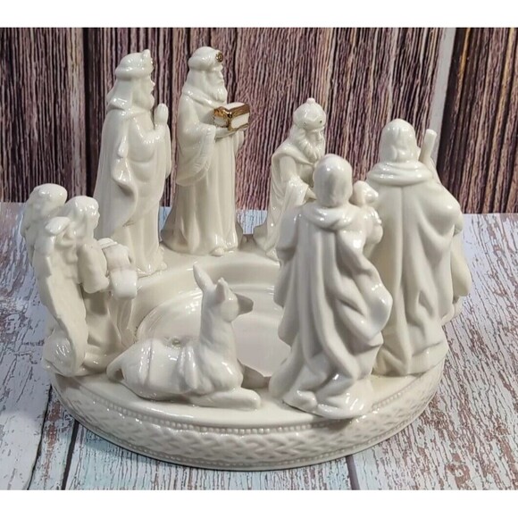 Holiday Home Accents Jade Porcelain Nativity Large Candle Candleholder - Picture 13 of 15